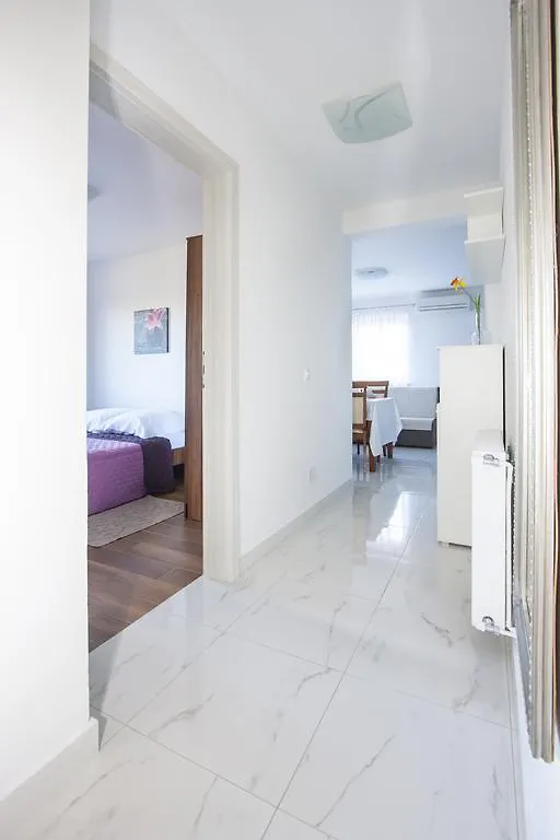 Apartments Jelena Nova Vas  0*, Nova Vas (Porec) Croatia
