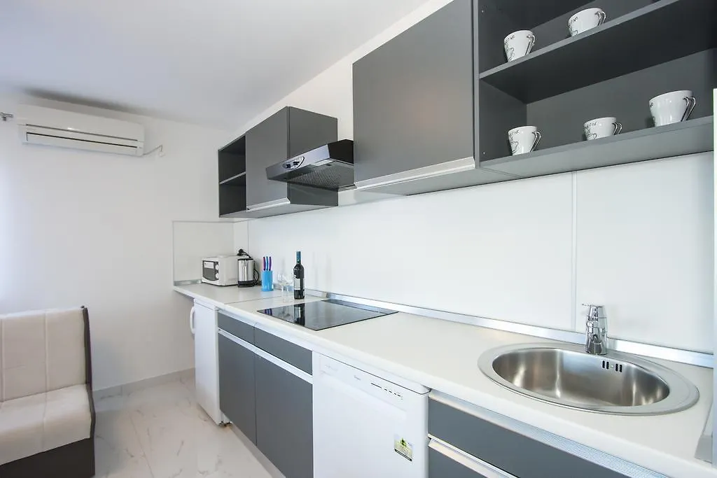 Apartments Jelena Nova Vas  0*, Nova Vas (Porec)