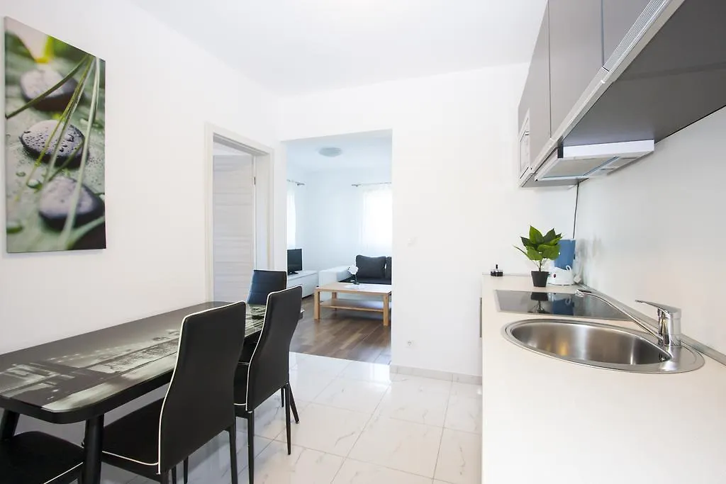 Apartments Jelena Nova Vas  Croatia
