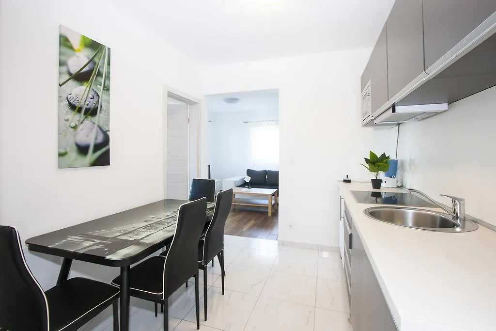 Apartments Jelena Nova Vas