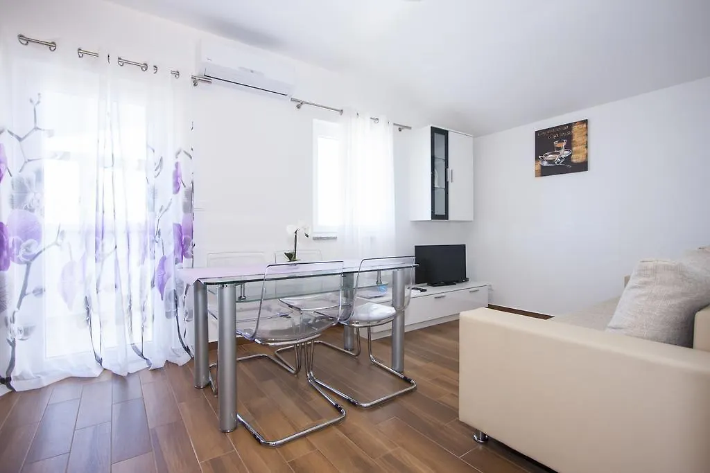 Apartments Jelena Nova Vas