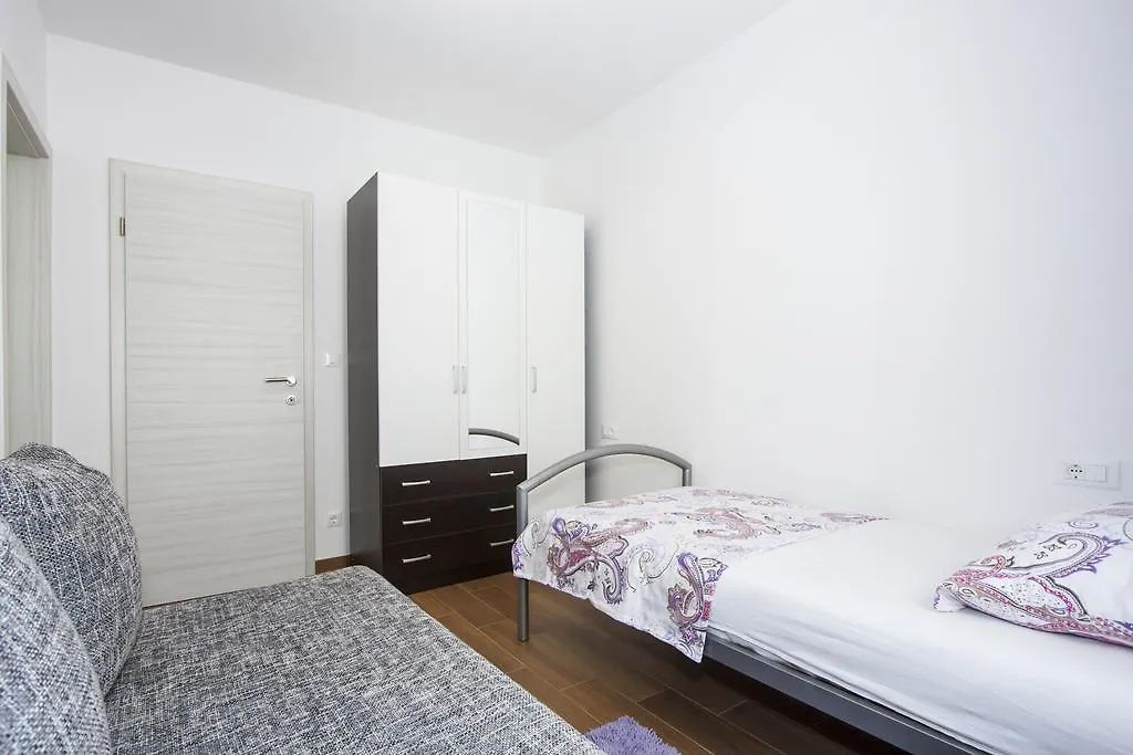 Apartments Jelena Nova Vas
